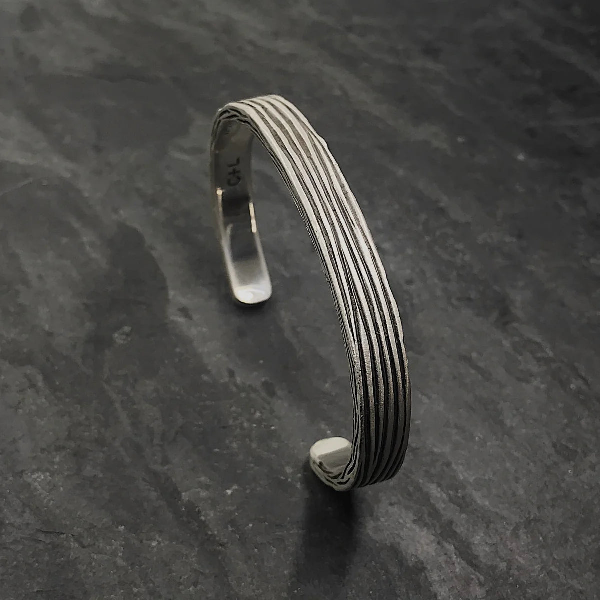 Threaded Cuff in Oxidized Silver