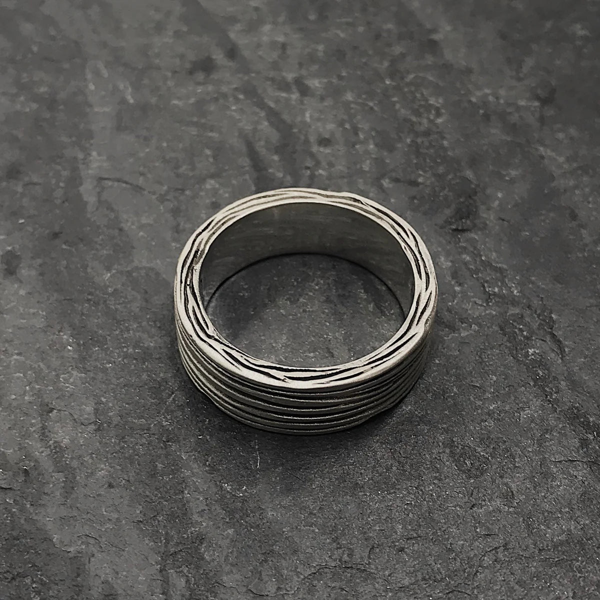 Threaded Ring in Oxidized Silver