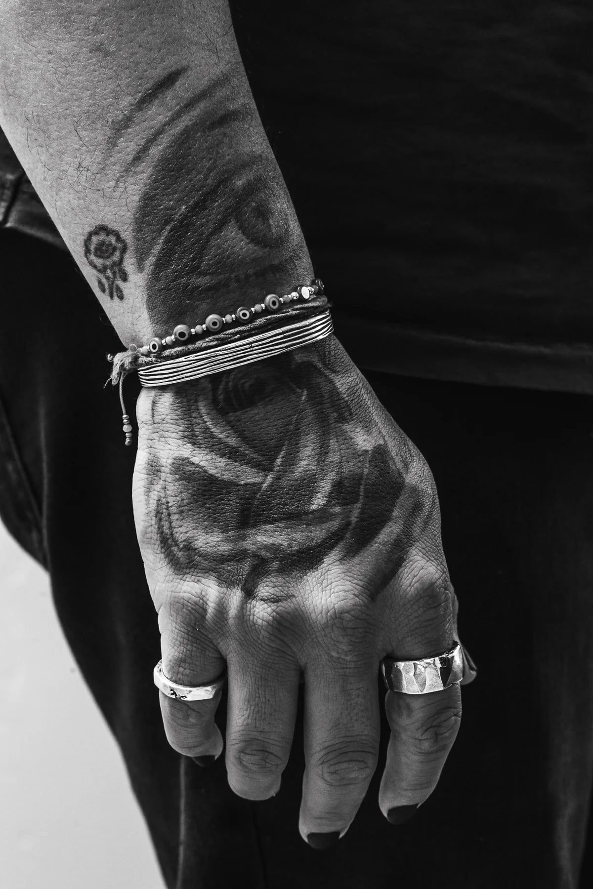 Threaded Cuff in Oxidized Silver