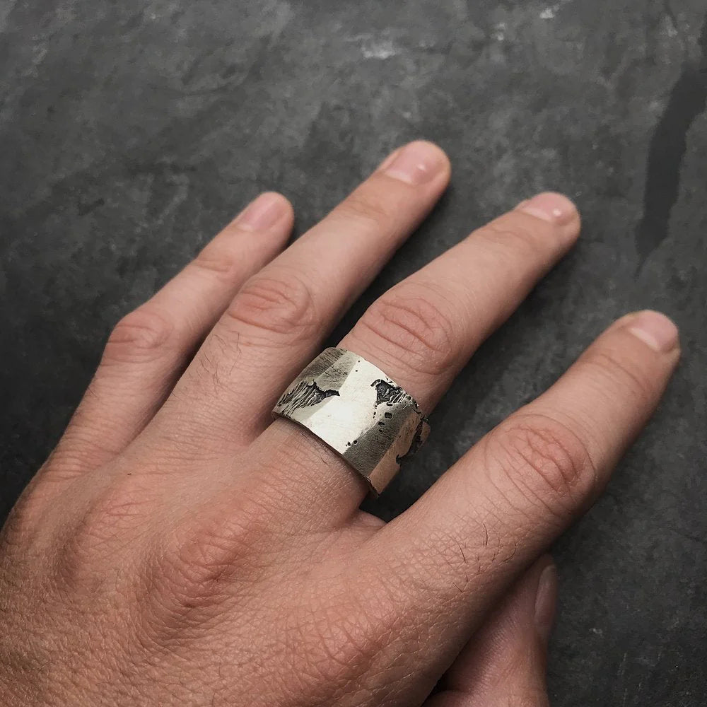 Barrel Ring in Oxidized Silver